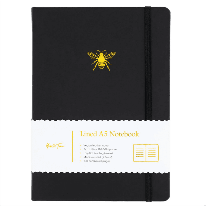 Yop & Tom A5 Journal Notizbuch Liniert Bee Charchoal - extra dickes Papier, veganes Ledercover, liegt flach auf
