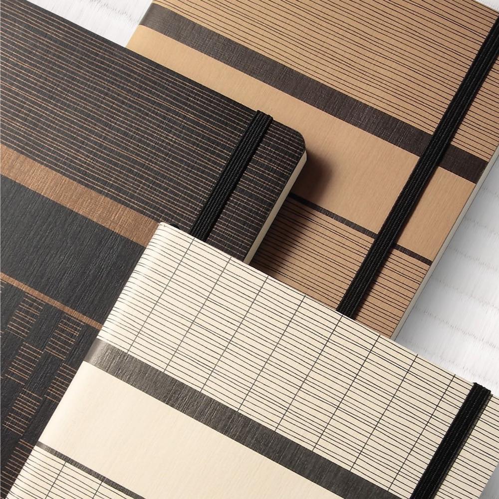 Notizbuch TATAMI von Castelli liniert DIN A6 cremefarbenes Papier mit Index und Seitenzahlen