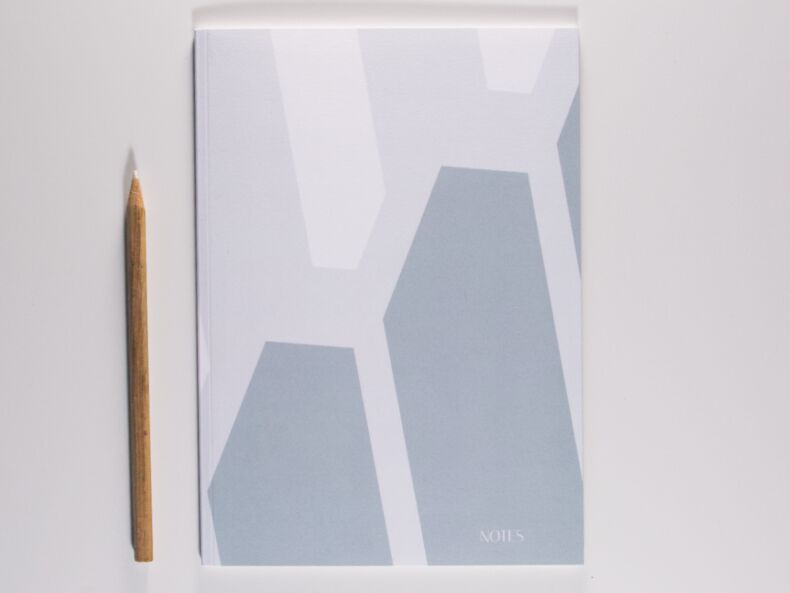 Januarwolken - großes Notizbuch DIN A5 aus Recycling - & Pflanzenrestepapier - von FINE Colours – Bild 4